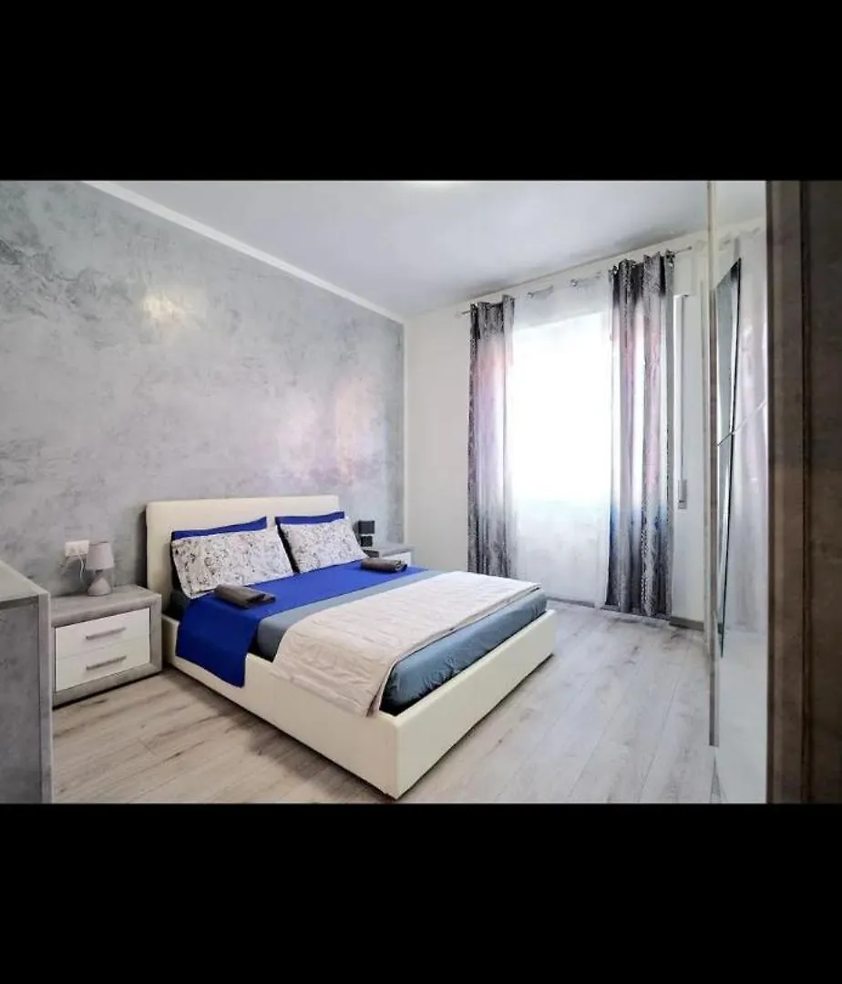 Apartment Intero Appartamento Ospedale Niguarda Milan Italy